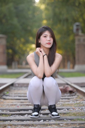 校花被教官扒开腿狂躁