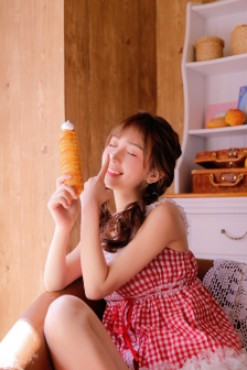 两颗小奶球跳舞视频在线观看